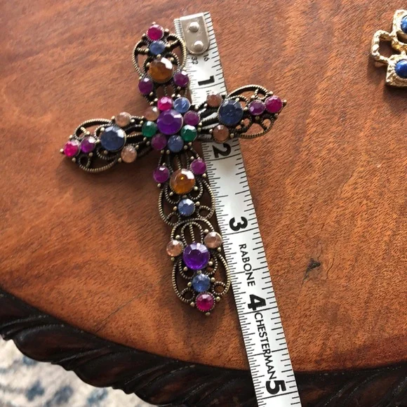Large Cross Pendant - Picture 4 of 7